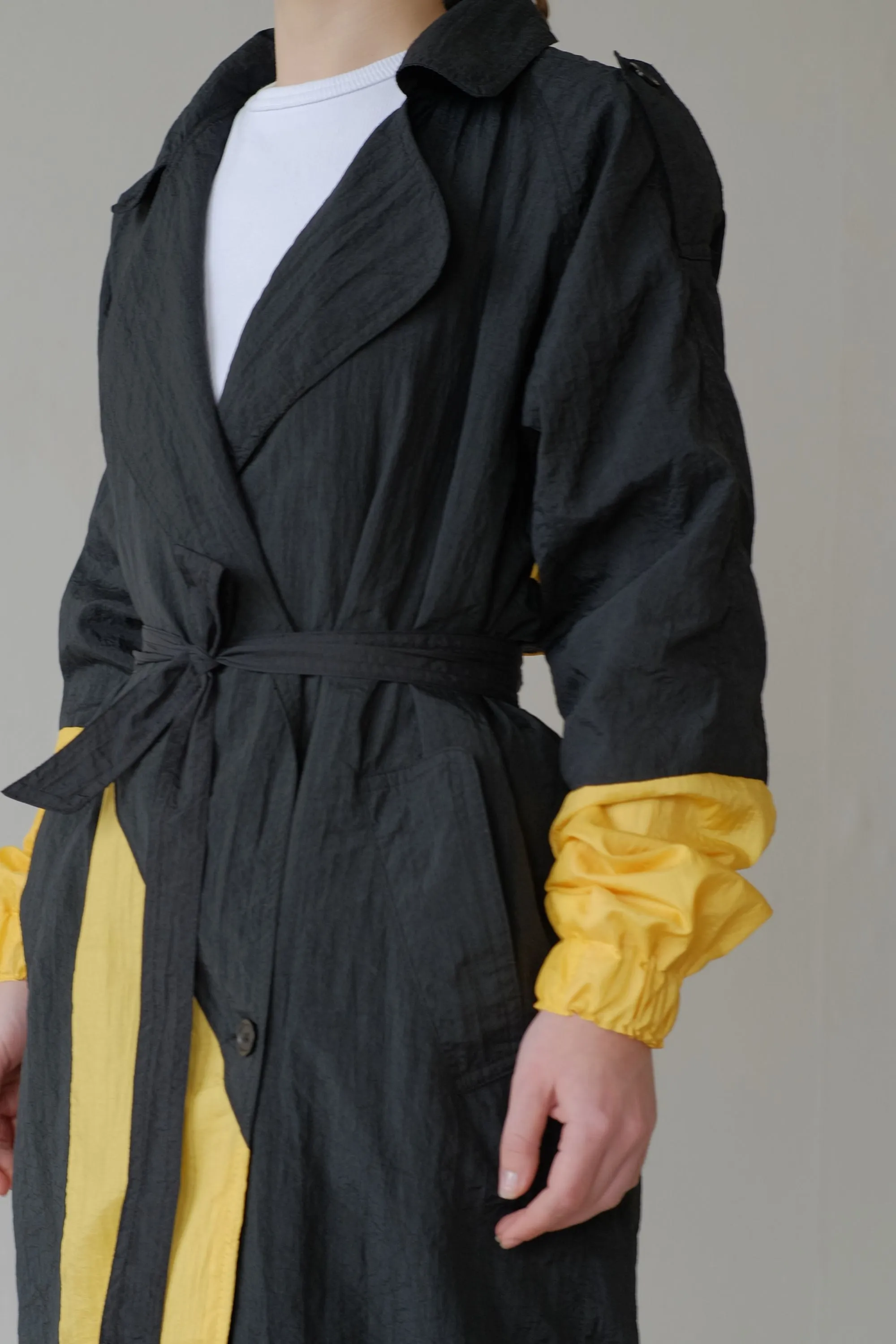 TRENCH_BLACK_YELLOW